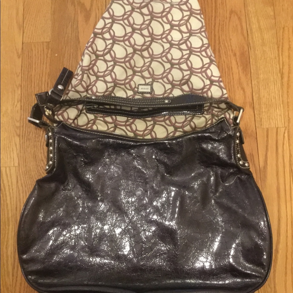 Guess Handbag - Picture 3 of 3